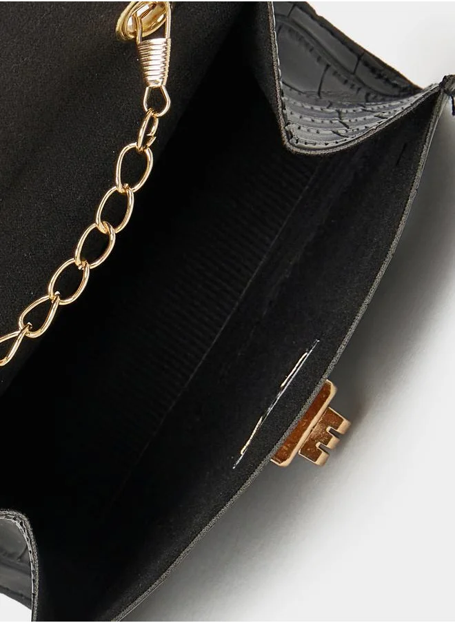 Styli Textured Chain Handbag
