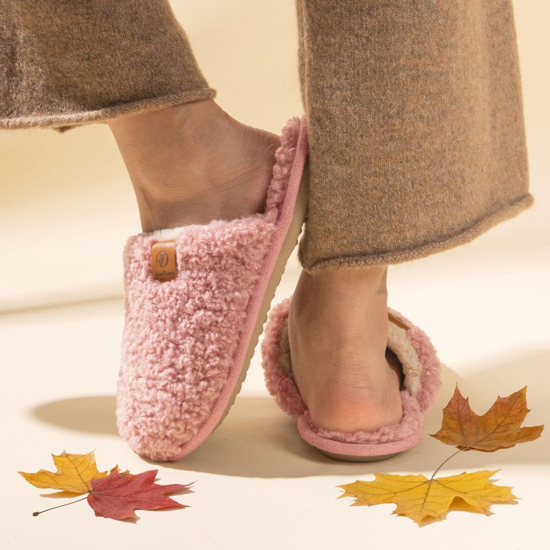 EverFoams Women's Fuzzy Slip-on Slippers Warm Cozy Soft Lightweight Memory Foam Indoor House Shoes Pink, 5-6 US - Image 3