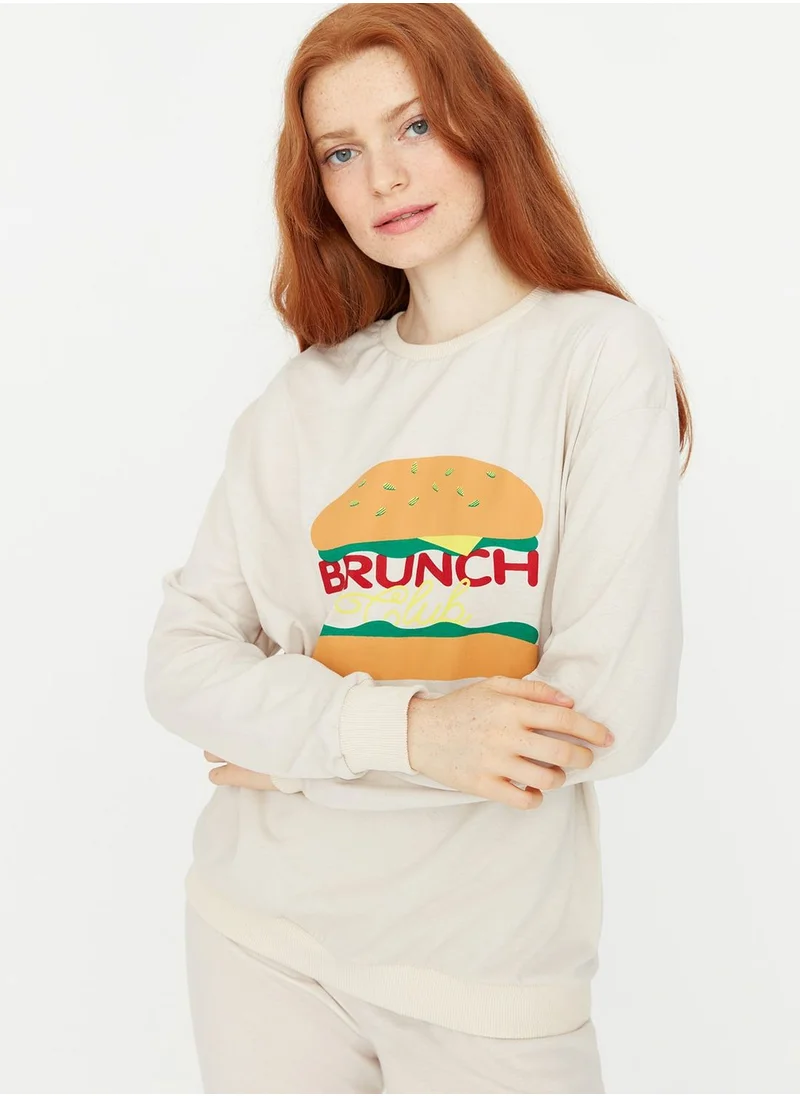 trendyol Graphic Round Neck T-Shirt & Pyjama Set