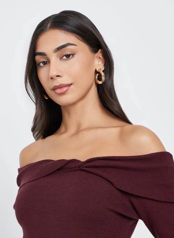 Styli Burgundy Plain Off Shoulder Knit Top with Twist Detail