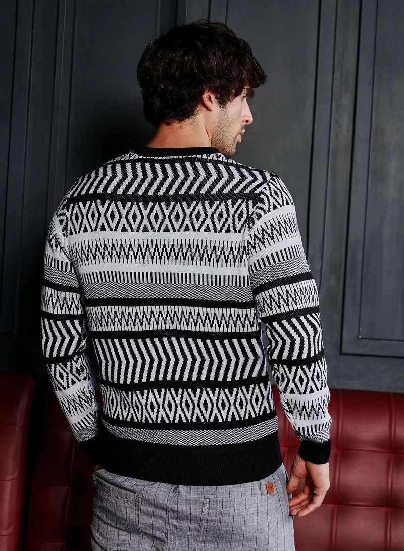 CAHOOT  Men Scandi-Jacquard Pullover Sweater | Crew Neck, Long Ribbed Cuff Sleeves | Pull On , Ribbed-Straight Hem | Geometric Jacquard | Knitted Fabric For Casual & Daily Wear | White & Black for Men | Best Price UAE