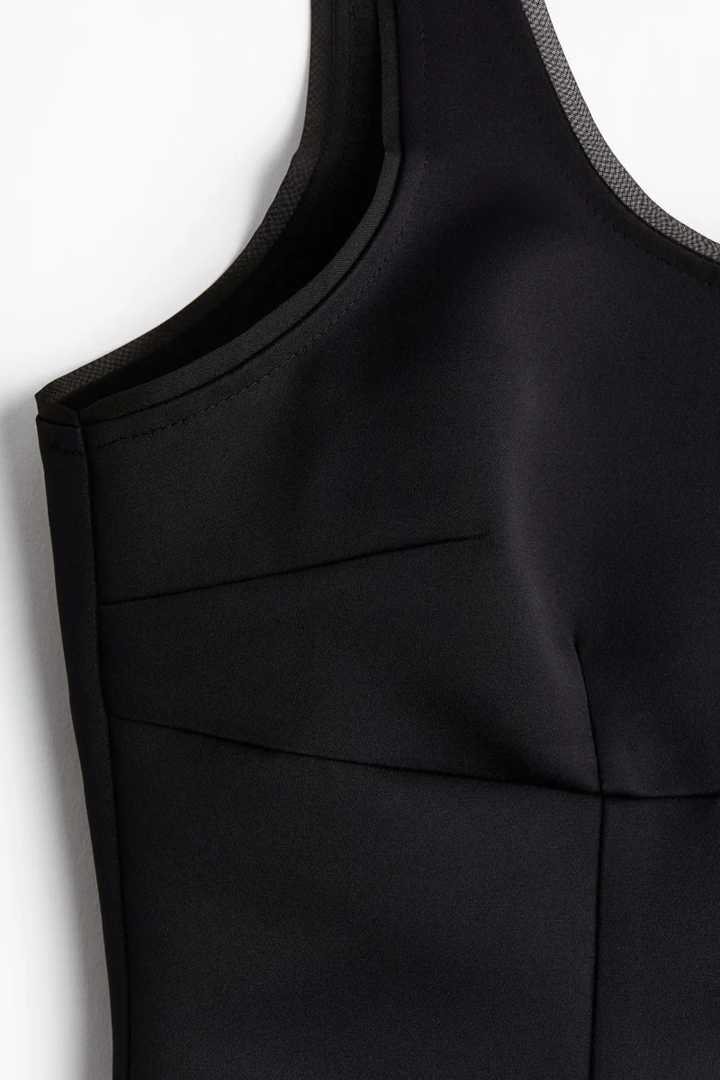 اتش اند ام فستان بحافة سفلية واسعة