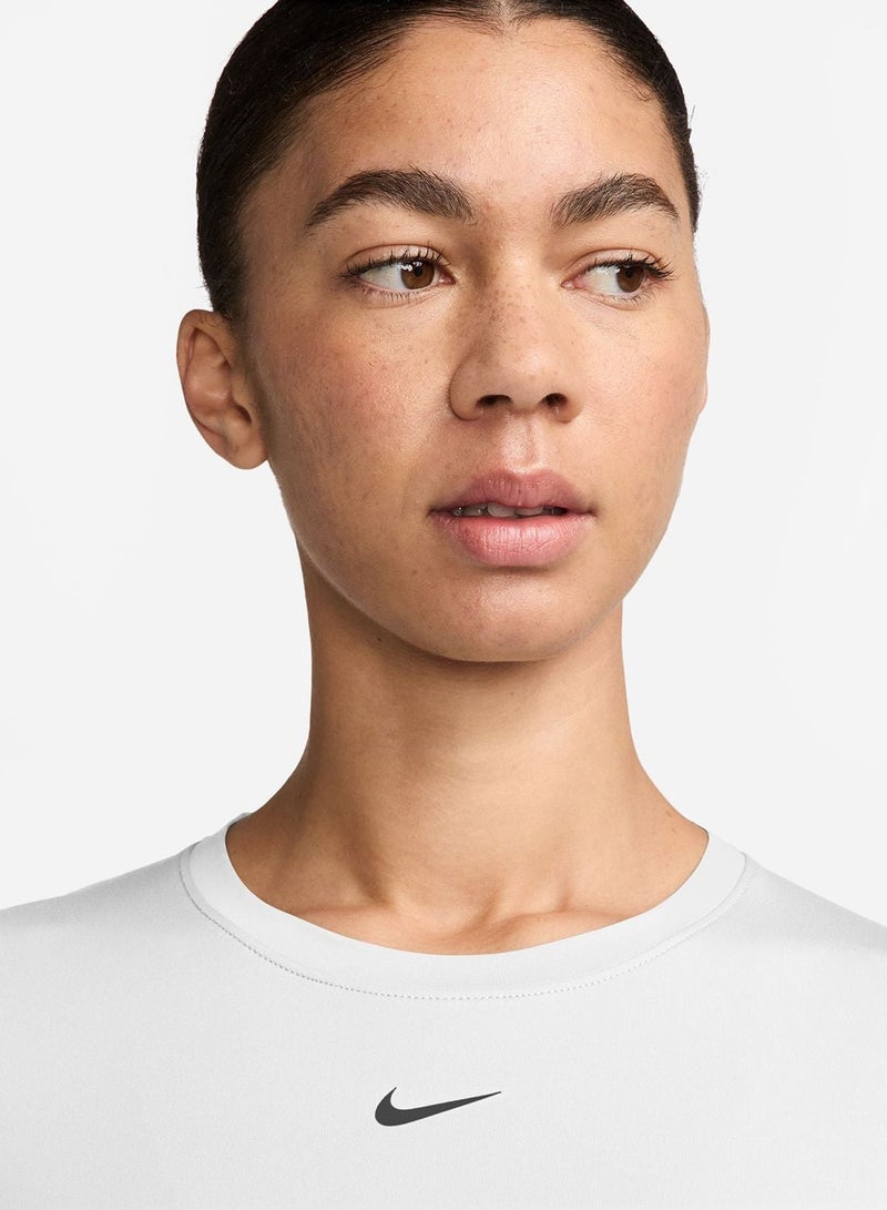 Nike تي شيرت و ن ك كلاسيك DF قصير الأكمام WT - Image 3