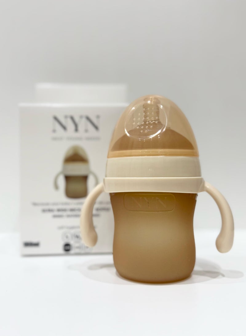 NEAT YOUNG NEEDS NYN Baby Silicone Bottle 180ML Medium - Image 1