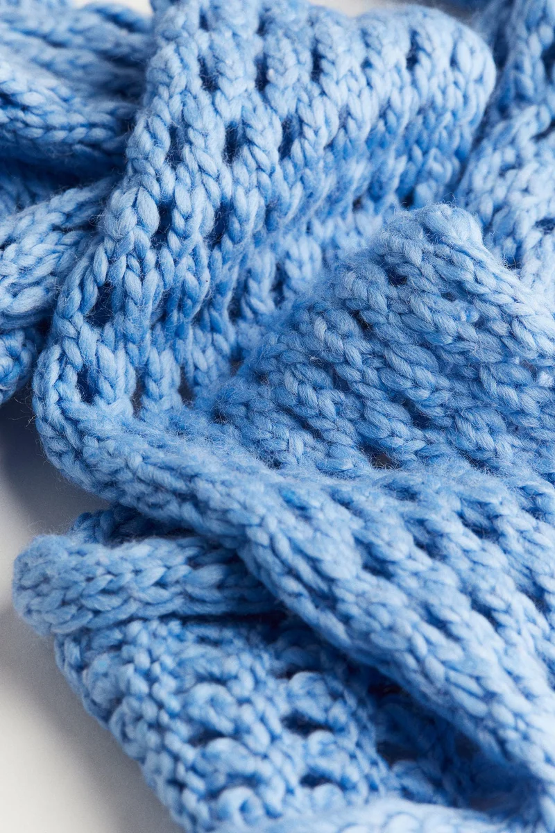 H&M Slim Hole-Knit Scarf