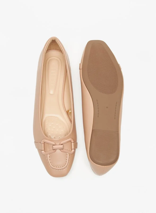 سيليست Women's Solid Pointed Toe Ballerina Shoes with Accent Detail