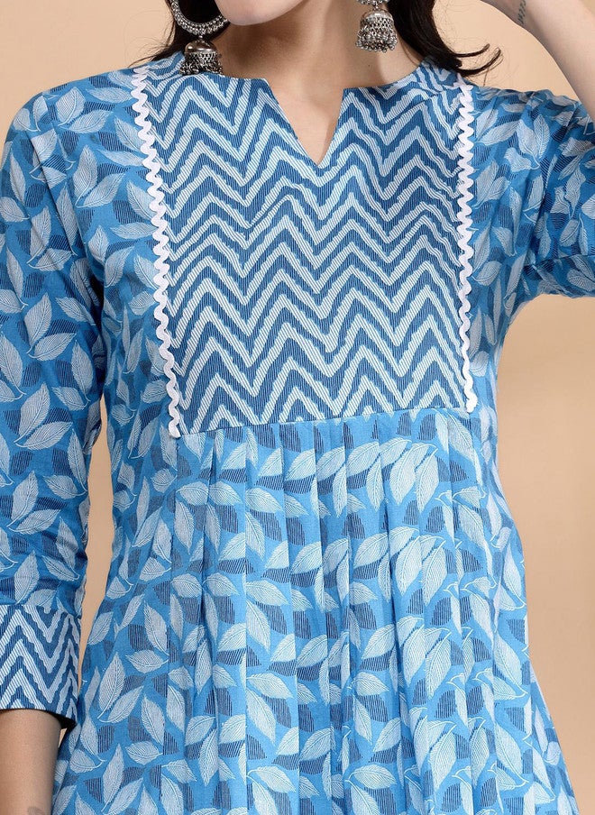 LARGISH Notch Neck Floral Printed A-Line Kurta in Blue & White - Image 2