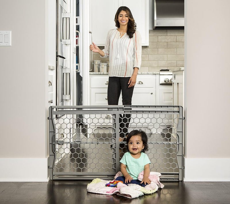 Regalo Easy Fit Plastic Adjustable Extra Wide Baby Gate 1 Count Pack of 1 - Image 3