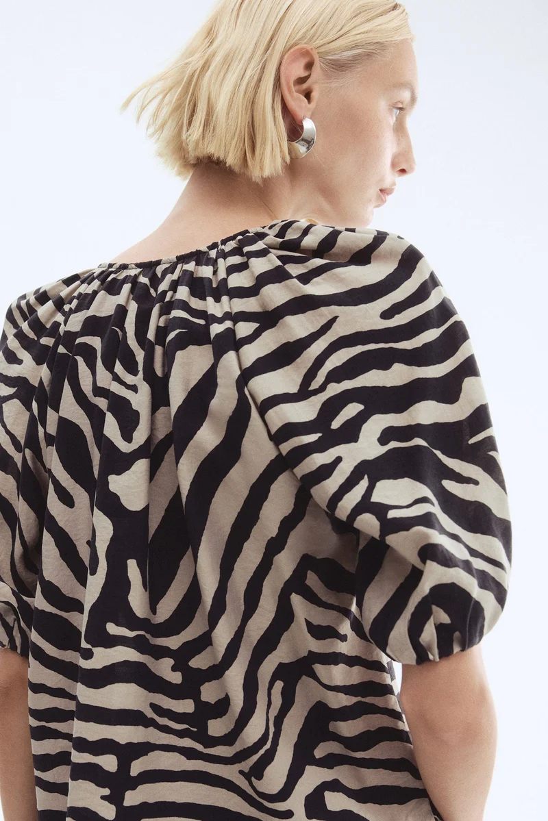 H&M Flutter-sleeved muslin blouse