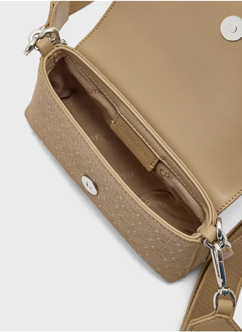 كالفن كلاين Must Double Strap Mini Crossbody