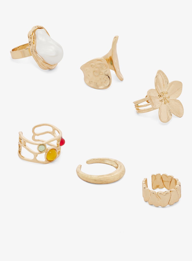 جينجر ست قطع خواتم ذهبية بنقوش متنوعة - Image 1