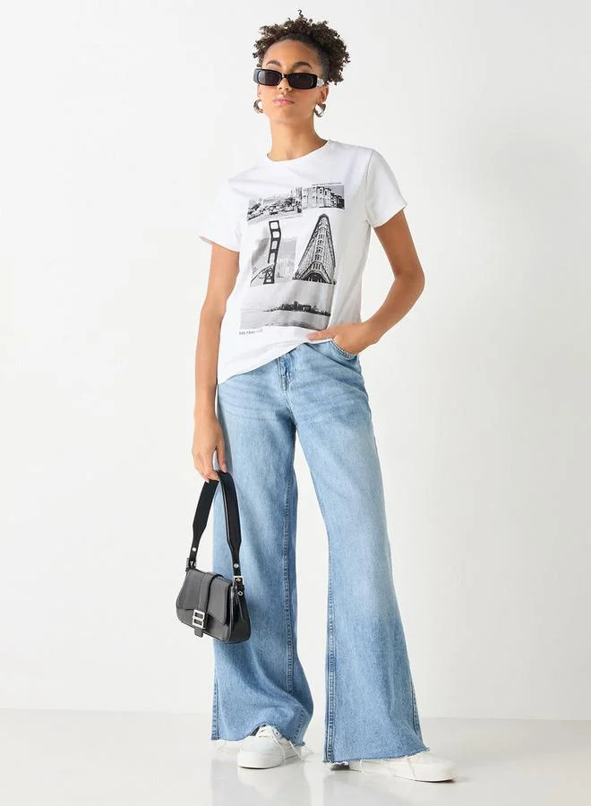 Splash FAV Graphic Print Crew Neck T-shirt with Short Sleeves