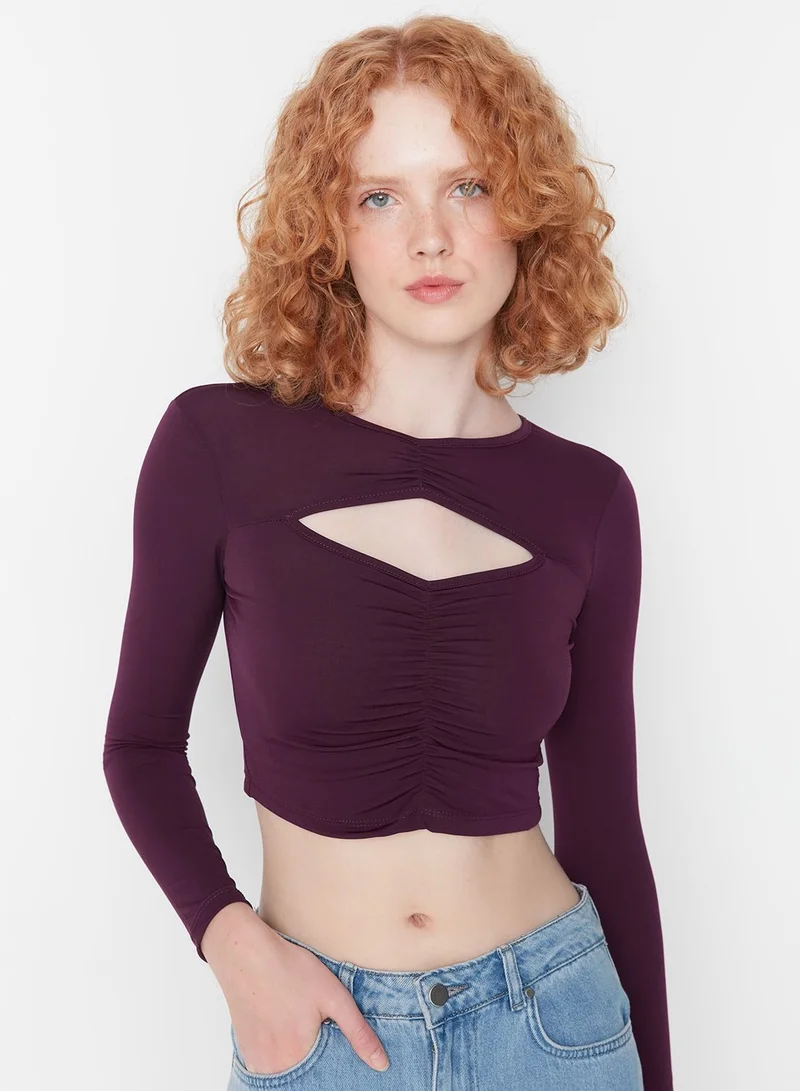 trendyol Cut Out Detail Knitted Crop Top