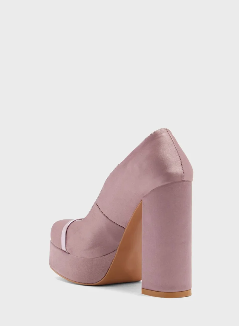 Khizana Satin Platform Pump