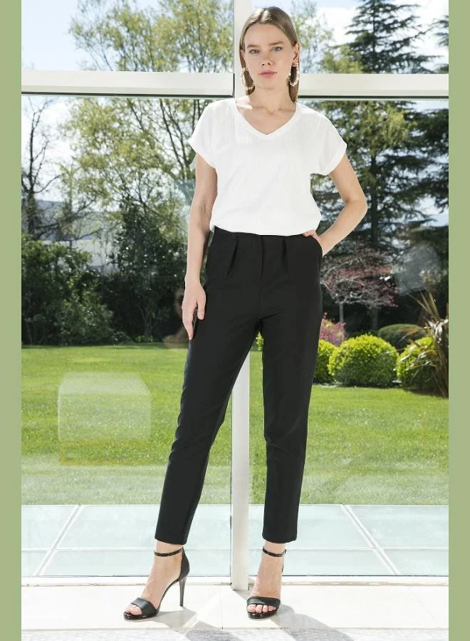 Lela Lela Relaxed Fit Flexible V-Neck Blouse Women's Blouse 5865039