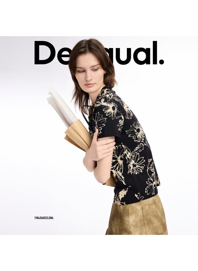 DESIGUAL تي شيرت نسائي مزين بطبعة زهور على شكل قلب وياقة دائرية - Image 2