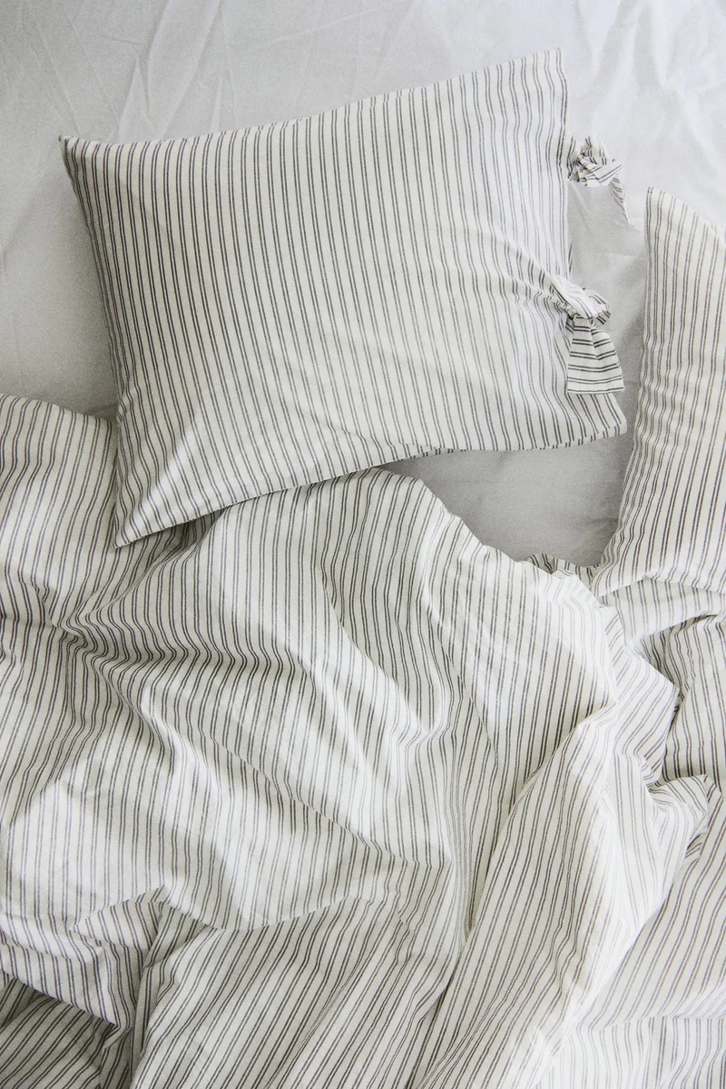 H&M Bow-detail double/king duvet cover set