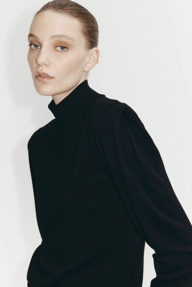 H&M Fine-knit turtleneck top