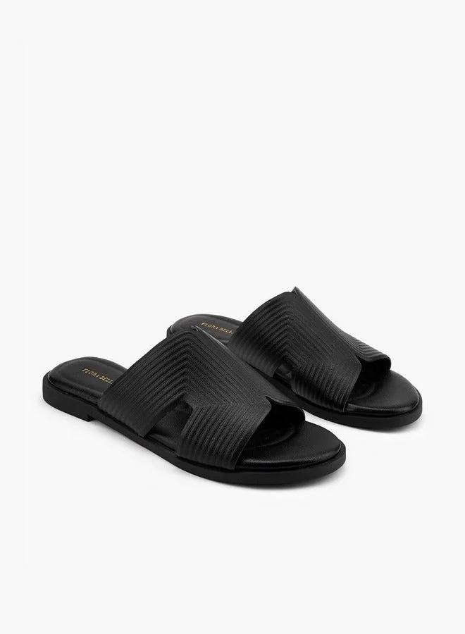 فلورا بيلا من شو إكسبرس صنادل مسطحة سهلة الارتداء بنقوش