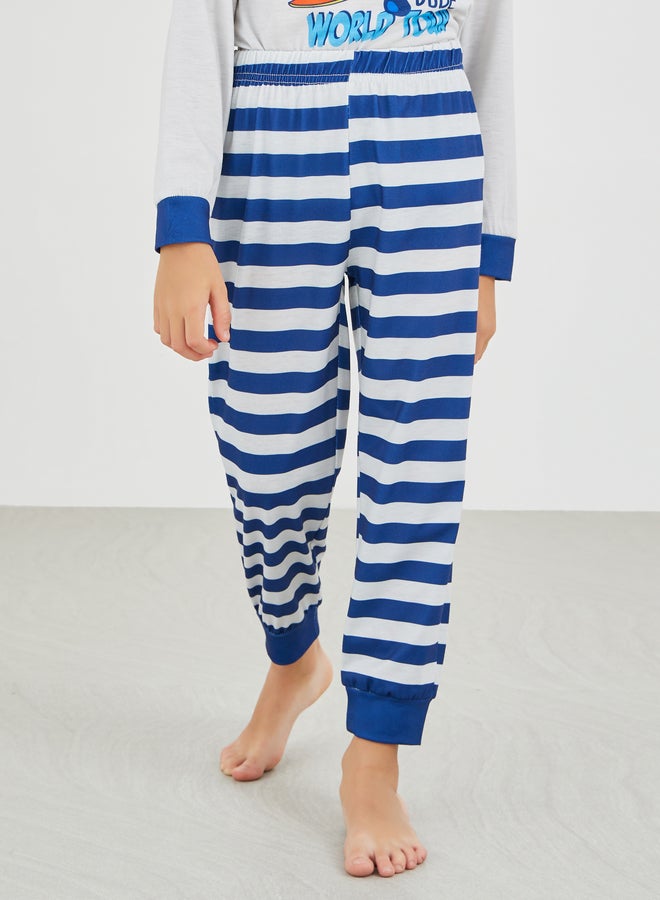 ستايلي طقم بيجاما مخطط وتيشيرت بطبعة جرافيك - Image 5