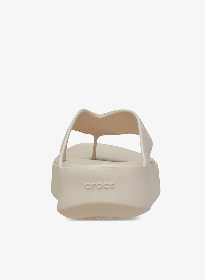 كروكس شباشب منصة للرحلات - Image 3