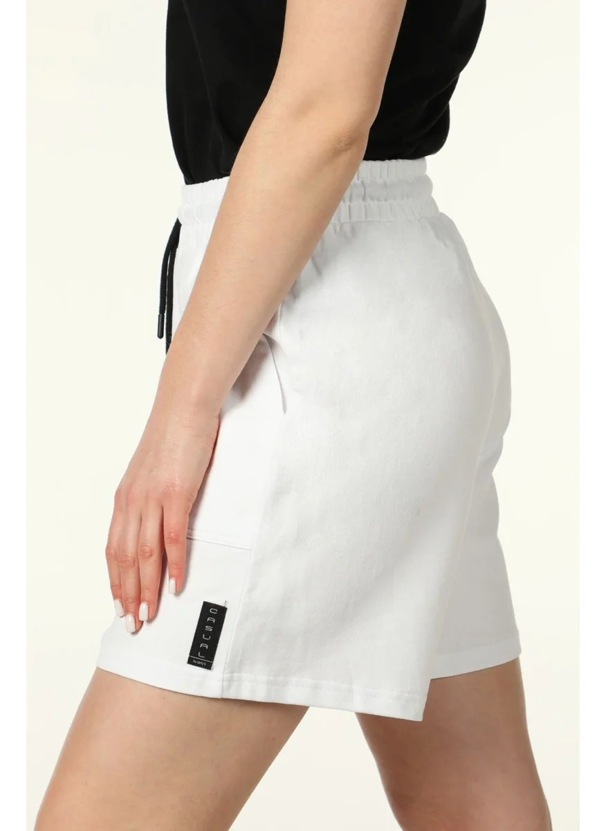 Defy'S Women's Shorts White