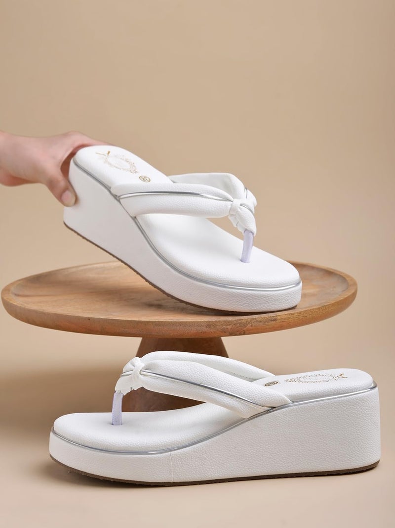 Shoetopia صندل ويدجز شوتوبيا للنساء والفتيات بتصميم حزام متقاطع أنيق ومريح، كعب متين - مثالي للاستخدام اليومي والحفلات - Image 4