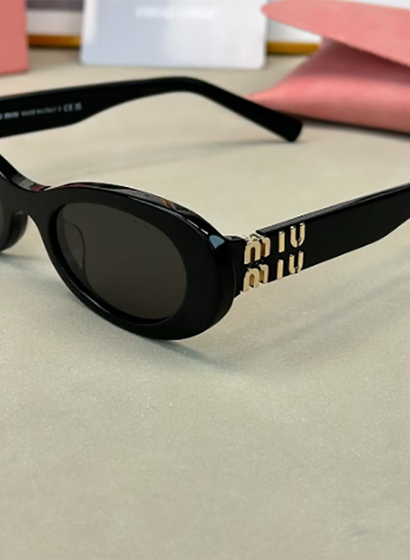 Miu Miu Miu Miu Classic Oval - Frame Sunglasses, Fashionable Retro Sunglasses  - Image 2