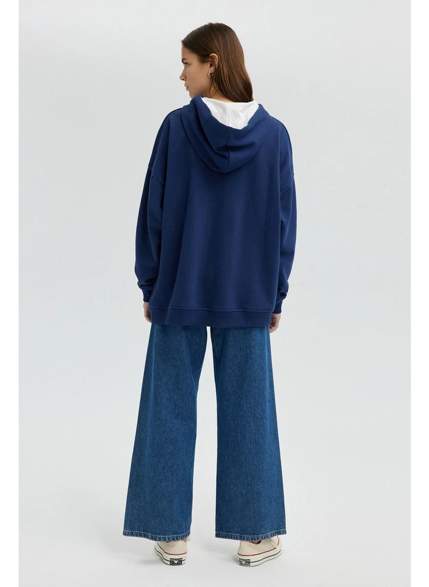 Touche Letter Printed Oversized Sweatshirt