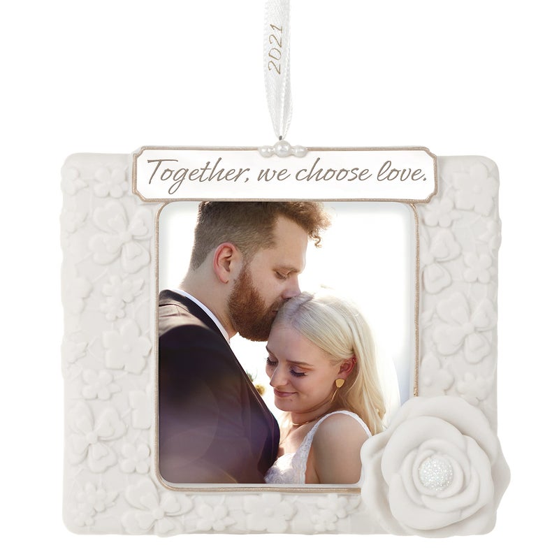 Hallmark Keepsake Hallmark Themkake Christmas Ornament 2021 SEED WICHNE نحتي لحب الخزف الخزف - Image 1