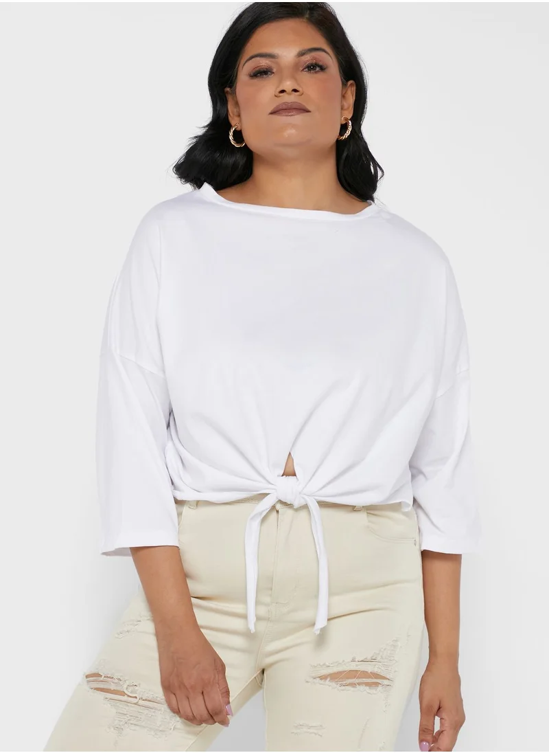 I Saw It First Curve White Plus Tie Front Cropped T-shirt