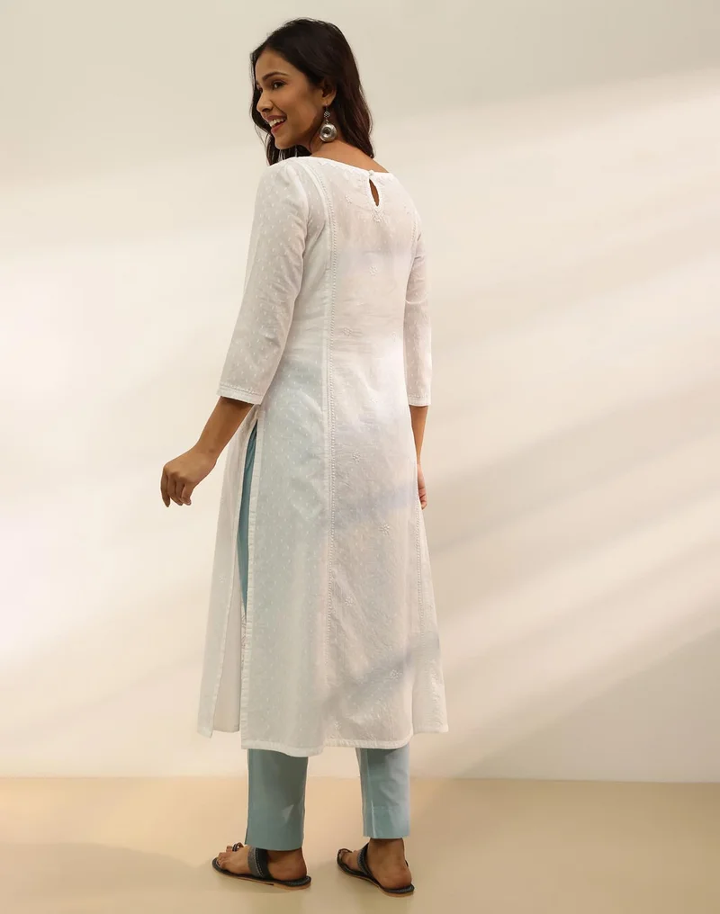 Fabindia White Cotton Blend Chikankari Slim Fit Long Kurta