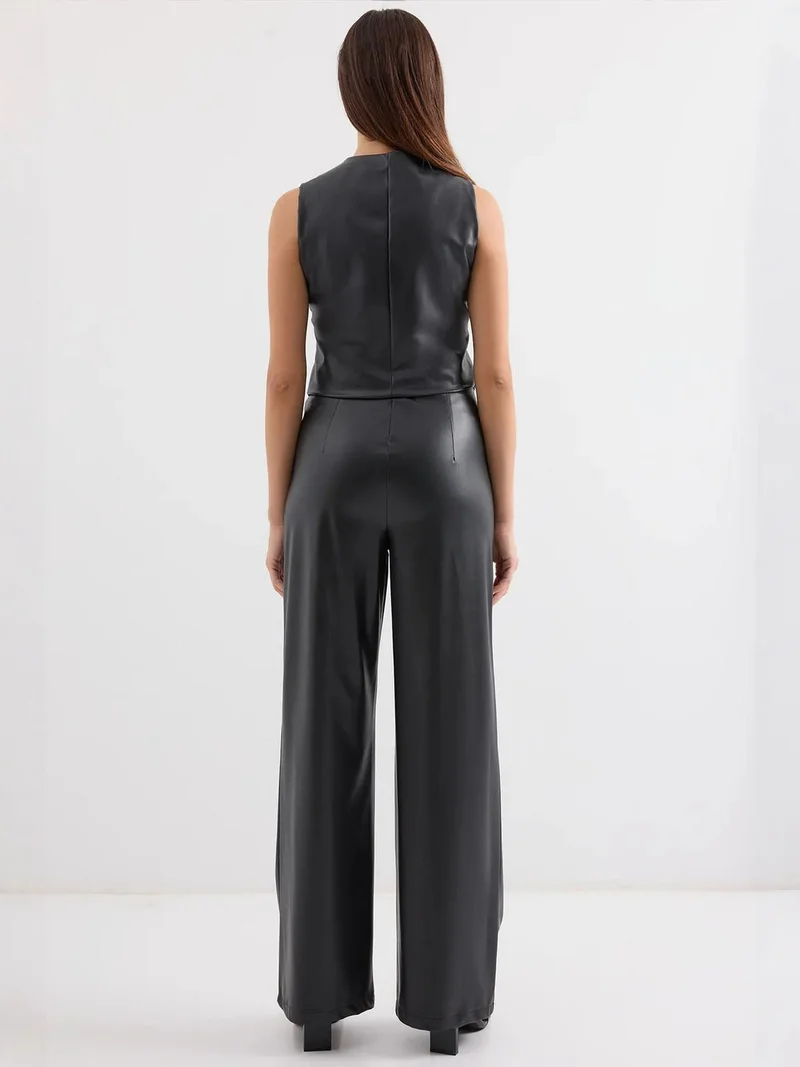 BIG DART BDART Faux Leather V-Neck Buttoned Crop Vest