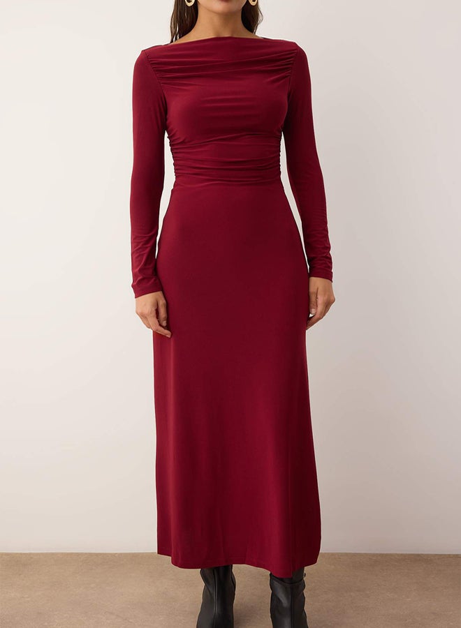 trendyol Burgundy Straight Gather Detailed Asymmetrical Hem Detail Boat Neck Stretchy Midi Knitted Dress - Image 3