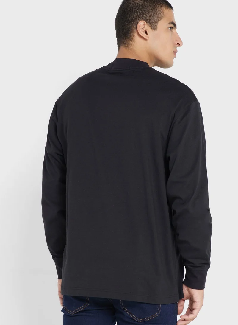 Calvin Klein Jeans Graphic Crew Neck T-Shirt