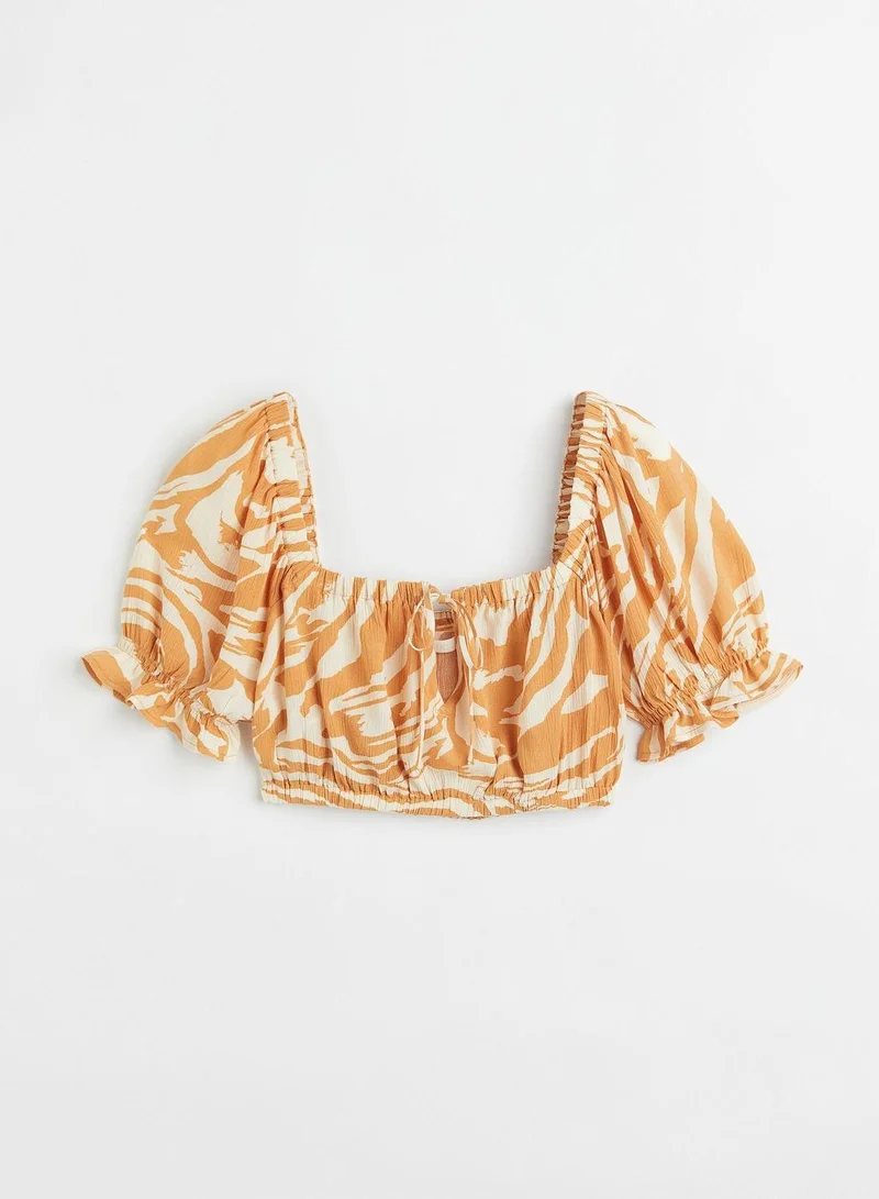 H&M Puff Sleeve Printed Crop Top