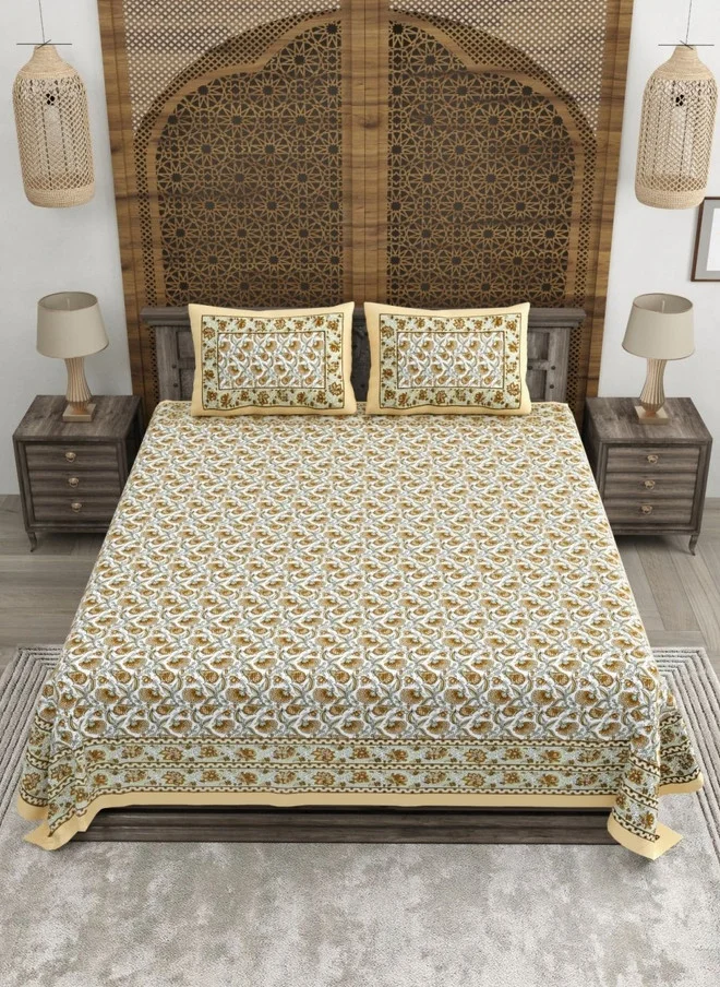 CLOTHOLOGY CLOTHOLOGY Yellow & Green Floral Printed 180 TC Flat Cotton King Bedsheet - 2.75 x 2.25 m