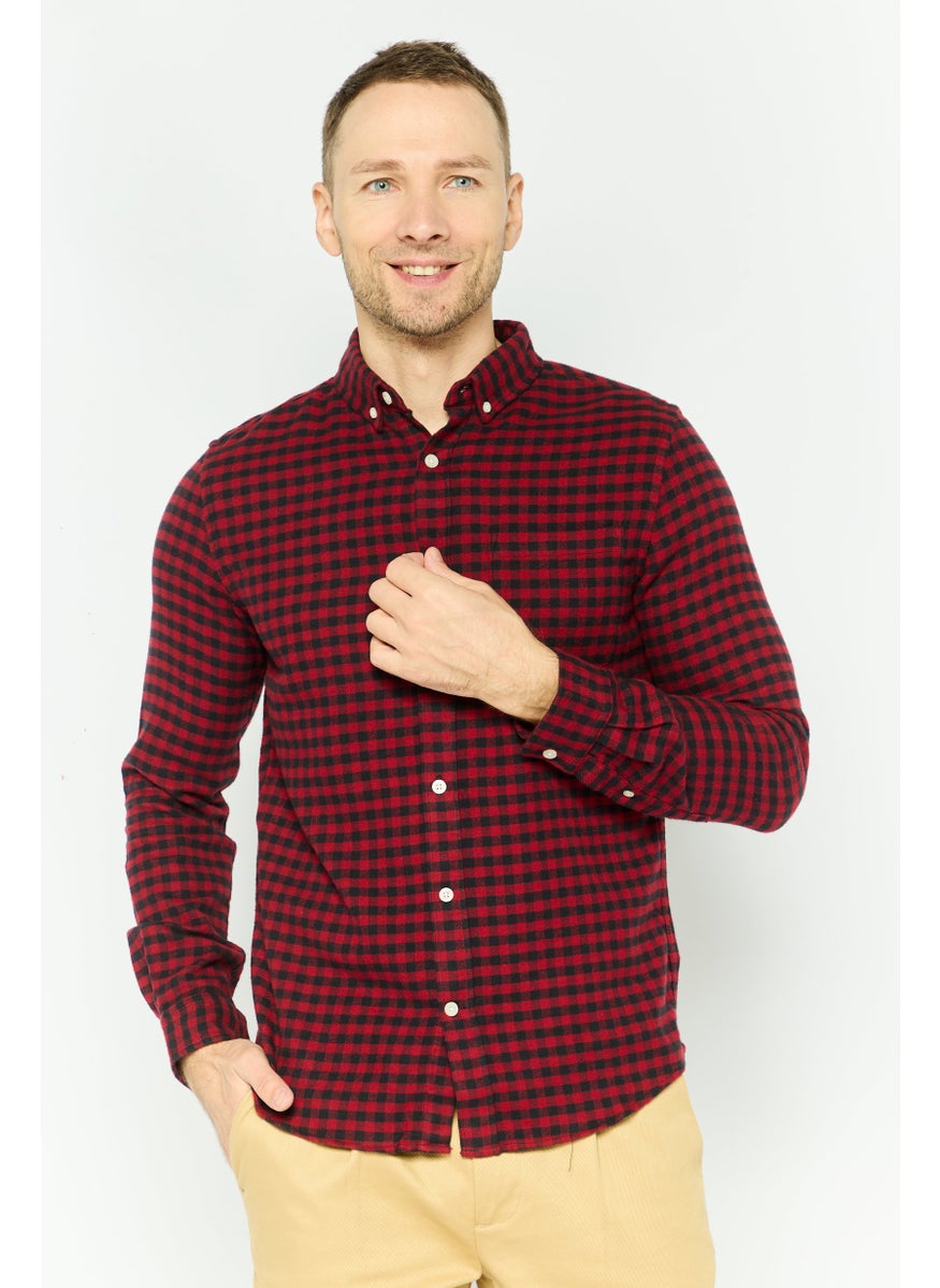 Men Regular Fit Checkered Long Sleeves Casual Shirt, Red - pzsku/ZBD880702AED059BE7A1CZ/45/_/1738678550/4f8e59a5-422f-4bef-b57e-3d4a2ad596dc