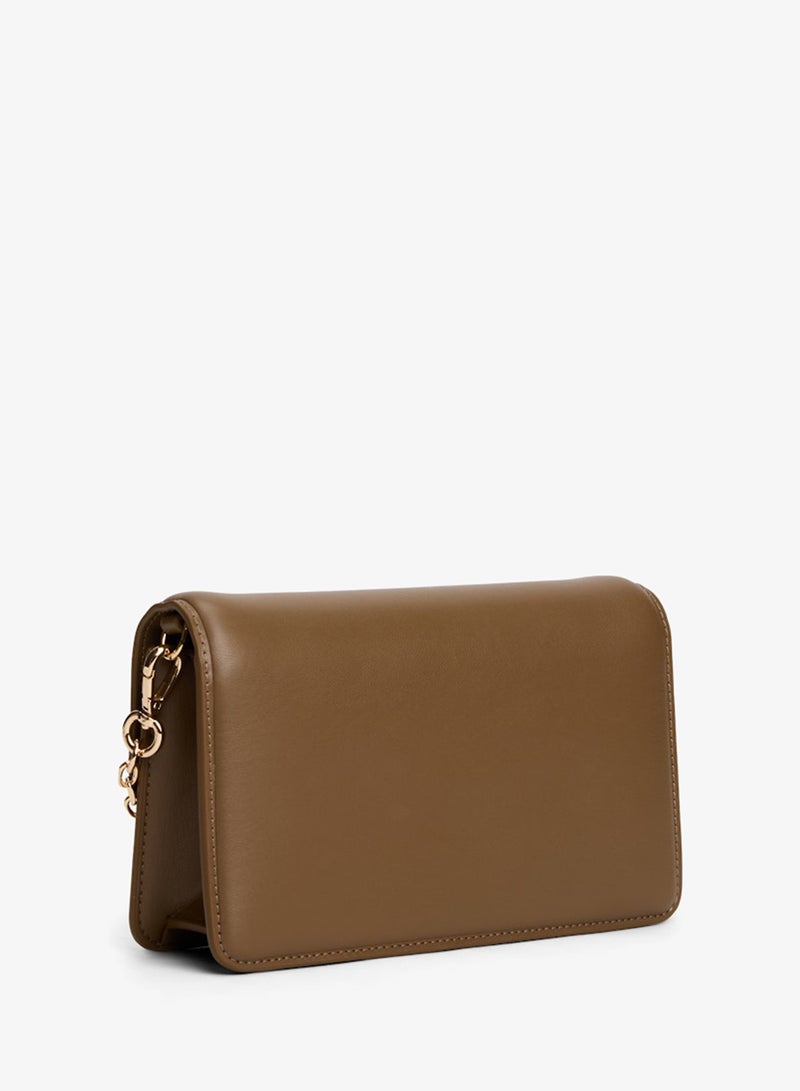 TOMMY HILFIGER Heritage TH Monogram Plaque Clutch - Image 3