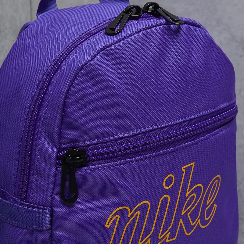 Nike Women's Sportswear Futura 365 Mini Backpack