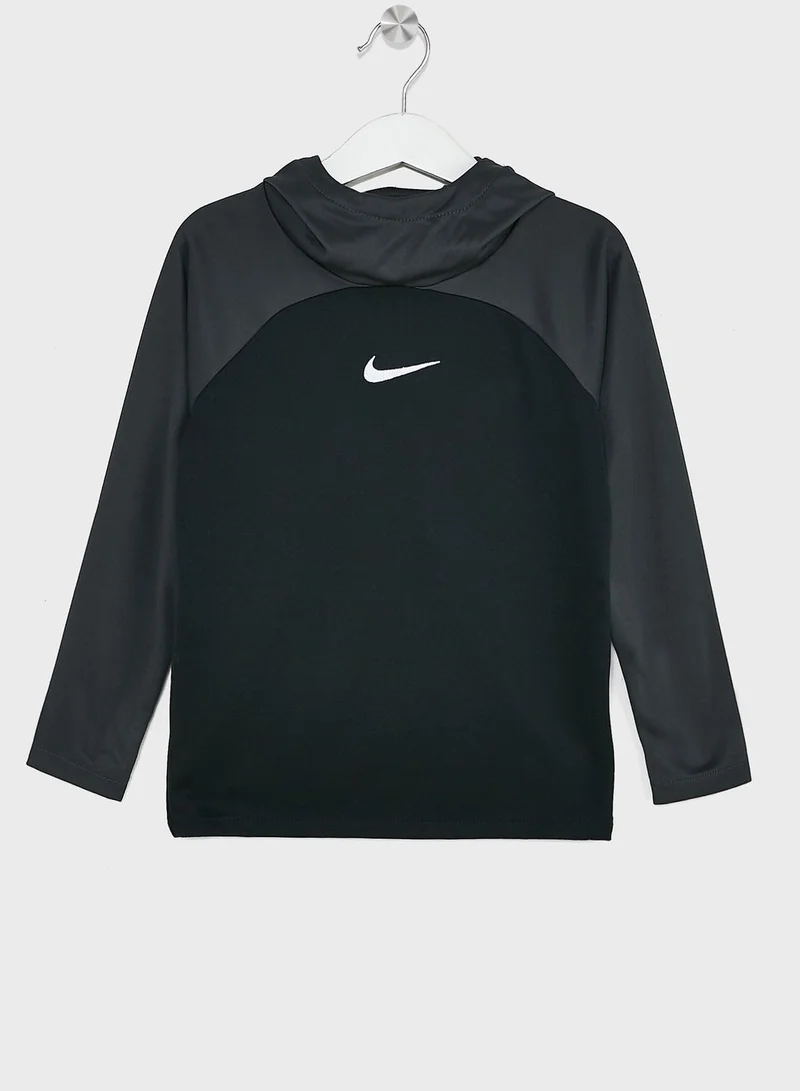 نايكي هودي أساسي للأطفال