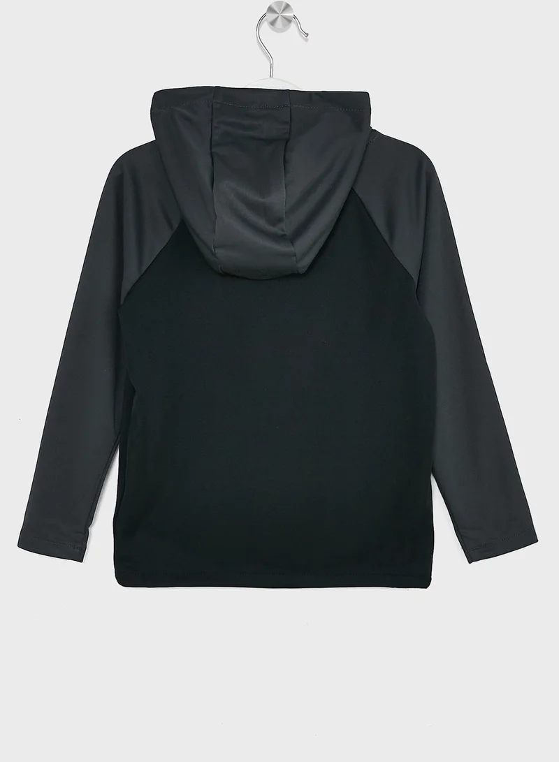 نايكي هودي أساسي للأطفال