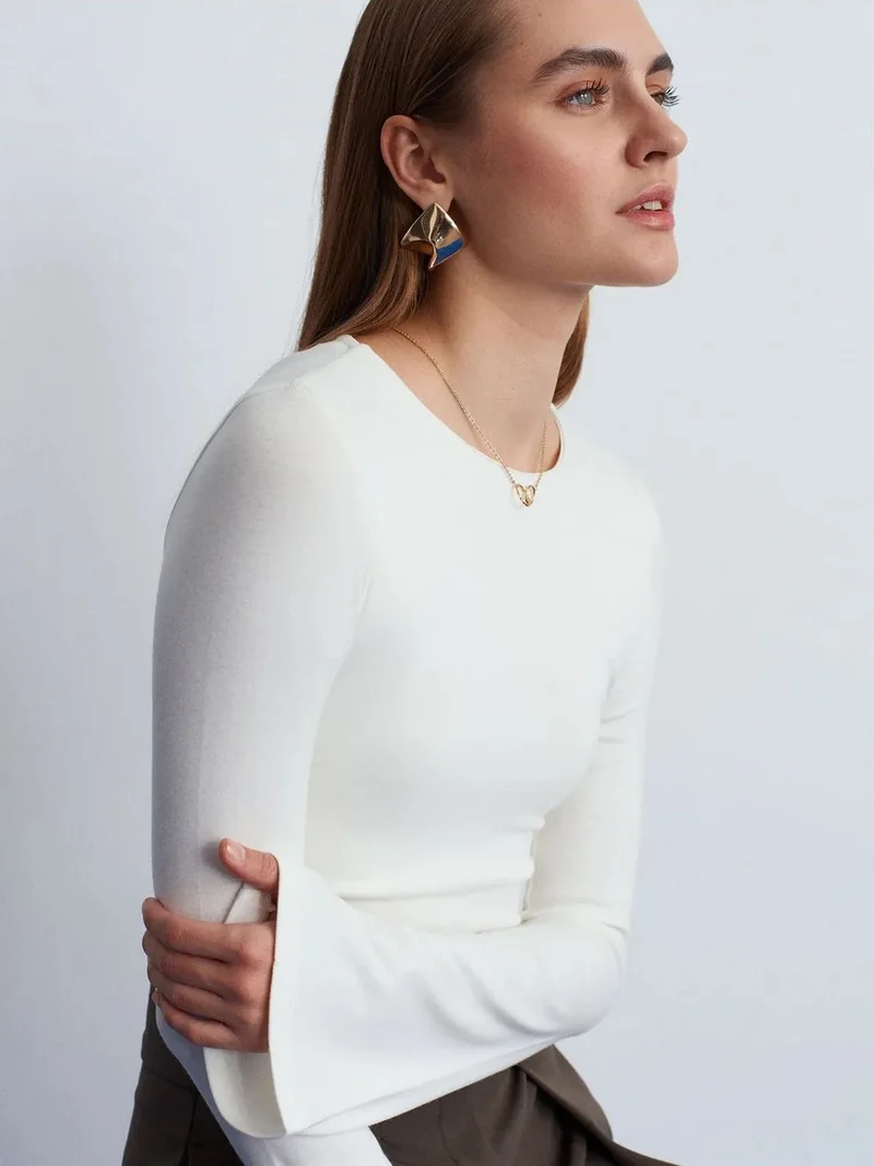 ديلفين DILVIN Slim Fit Long Sleeve Crew Neck Blouse
