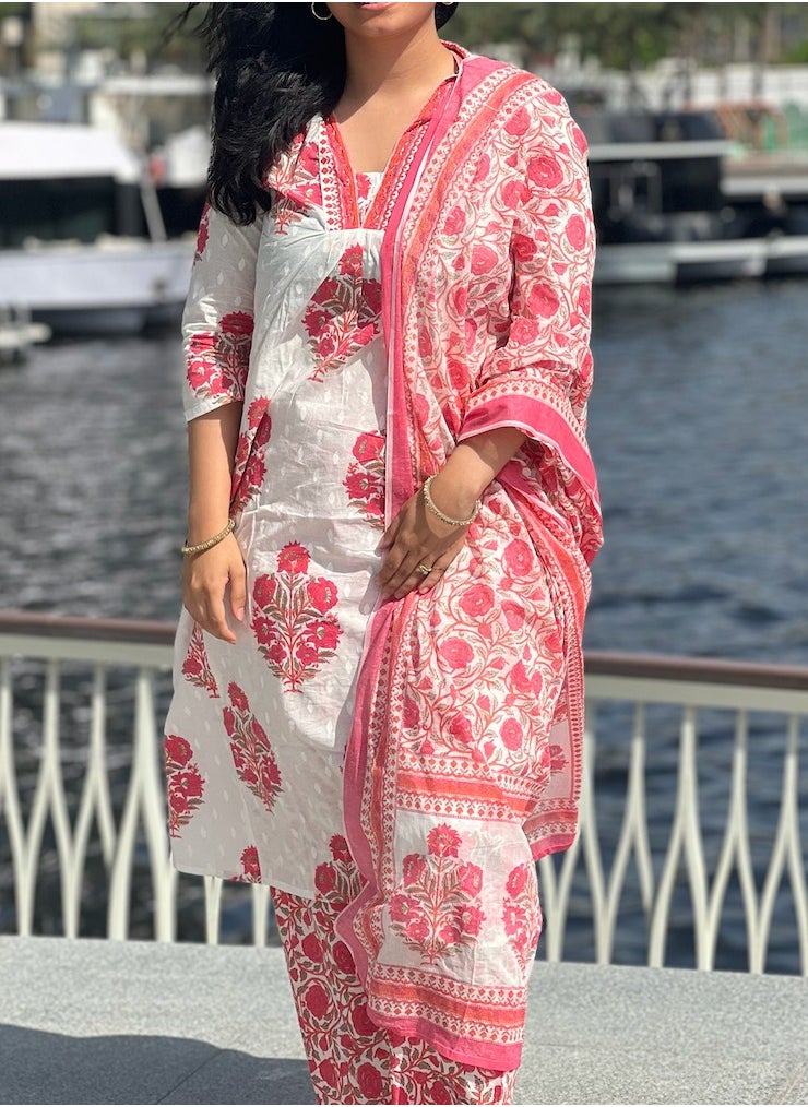 IndHeritage - IndHeritage - Premium cotton 3pc A line kurti set / salwar suit with embroidery & mirror work - Pink & white colour floral designed pants & dupatta - Indian Kurti Set IDH00169 - Image 1