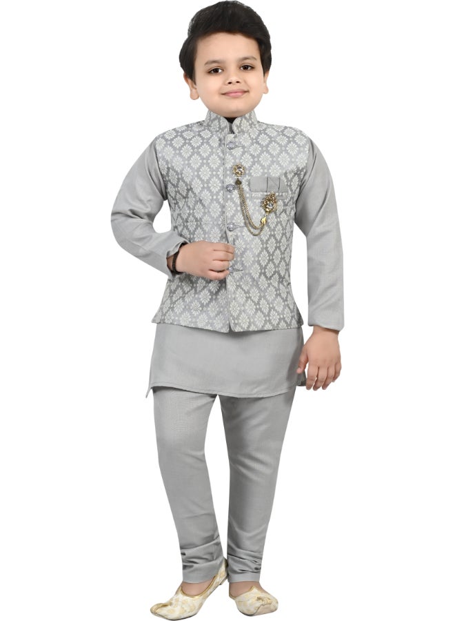 بي تي ديزايز طقم ولادي رمادي بنقوش عرقية زهرية - Image 1