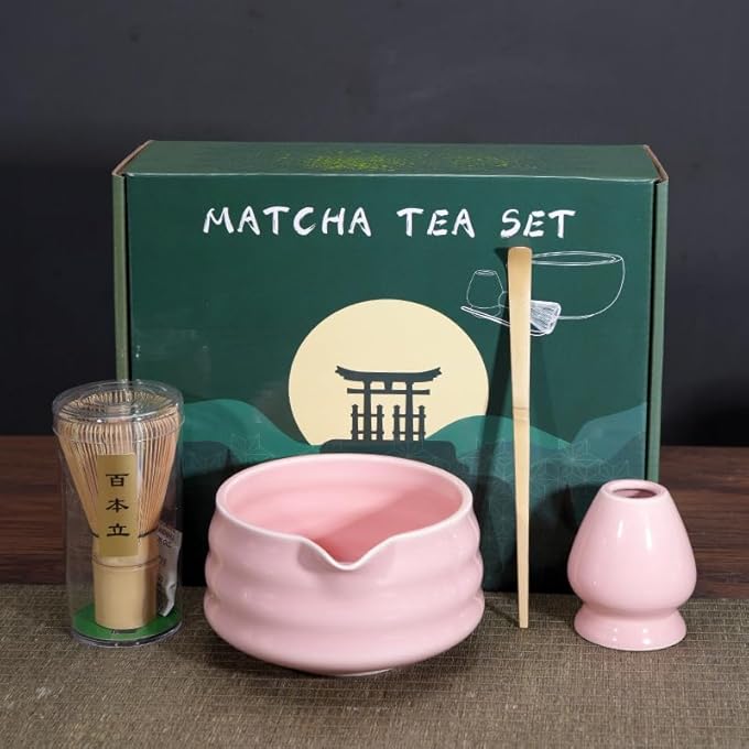 دائرة مربعة طقم شاي ماتشا مكون من 4 قطع، طقم خفاقة ماتشا ياباني تقليدي، متضمن خفاقة ماتشا، مغرفة ماتشا من الخيزران، وعاء ماتشا سيراميكي، خفاقة، حامل ماتشا، طقم أدوات ماتشا مصنوع يدويًا، وردي A - Image 1