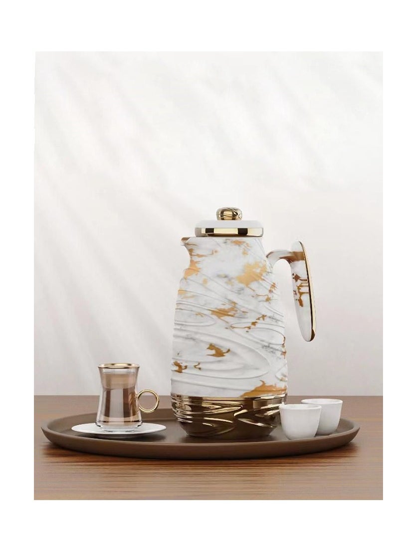 Generic - Thermos in the refrigerator for tea and coffee, with an ergonomic design that allows ease of use with a royal touch, half liter, of one piece, gold/ivory, plain - Image 1