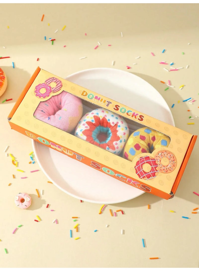 جوارب شتويه طويله مجموعه من 3 ازواج بتصميم ملفت للانظار مستوحى من الدونات تأتي  بتغليف مبتكر على شكل علبة دونات جوارب بالوان زاهيه مصنوعه من قماش ناعم و تحافظ على دفء القدمين في الأجواء الباردة. - Image 5