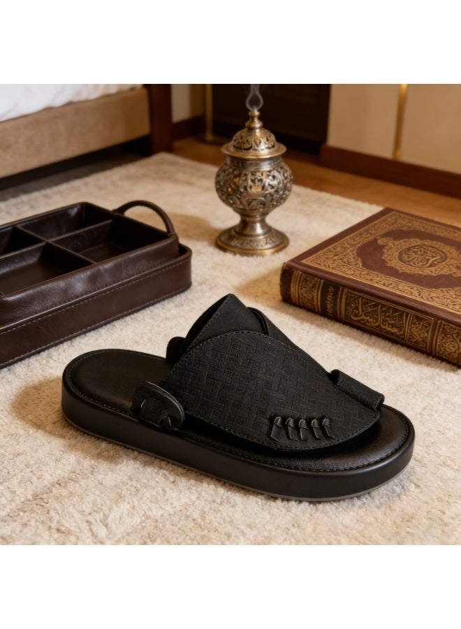 Men's Flat And Comfortable Slippers In The Arabic Style, Casual Slippers That Are Easy To Wear, Hand-Embroidered Slippers With A Unique Design. - Image 1
