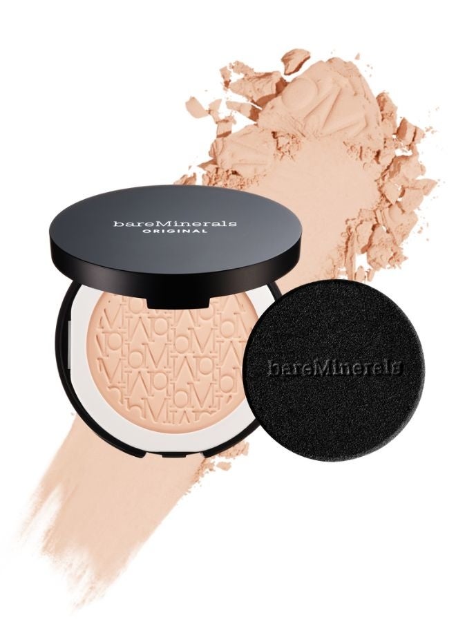 بودرة أساس معدنية مضغوطة من bareMinerals، بعامل حماية من الشمس 15 - 03 Fairy Light | بودرة أساس معدنية خفيفة الوزن قابلة للبناء، خالية من التلك، 9 غرام - Image 1